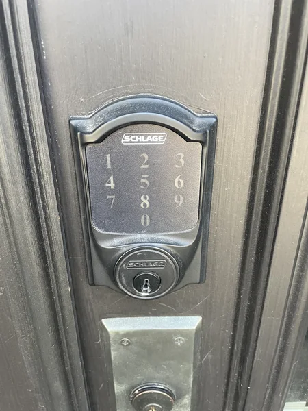 Intercoms & access control — photo 028